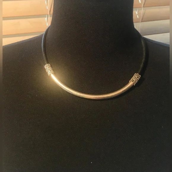 1844 vtgMexico .925 Sterling Silver Curved Band W Leather Choker Toggle Clasp